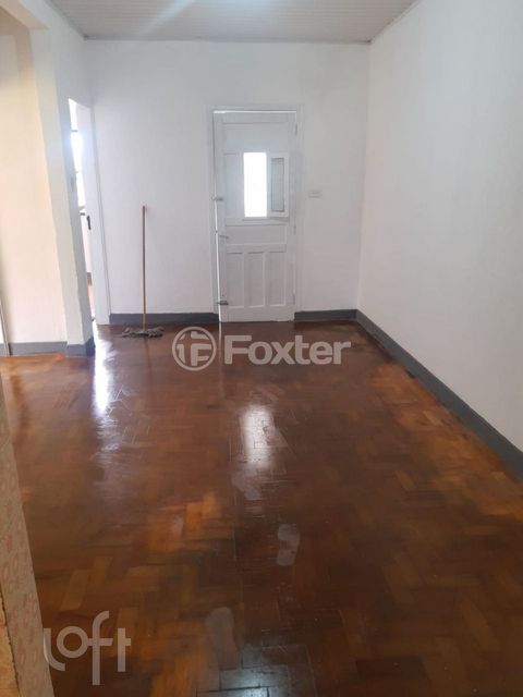 Image 7 - 886637