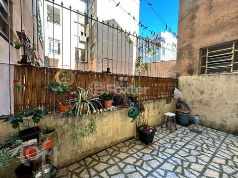 Image 4 - 886642