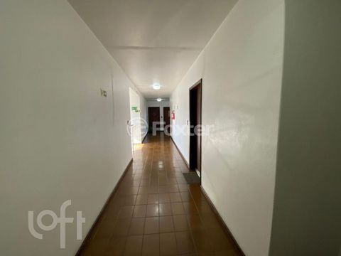 Image 7 - 886644