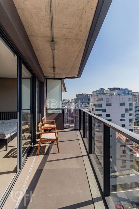 Image 15 - 886647
