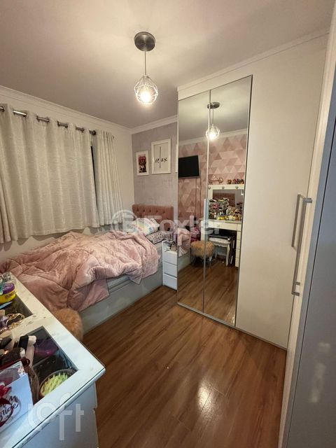 Image 7 - 886648