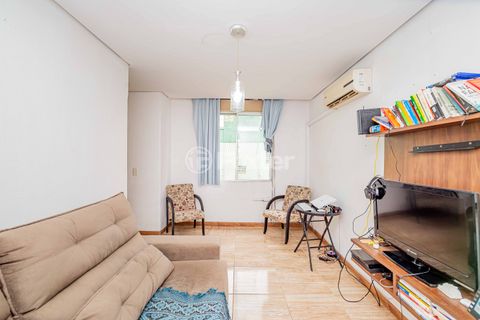 Image 2 - 886653