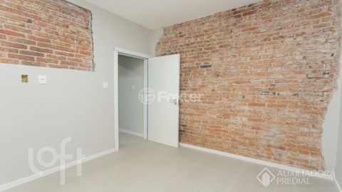 Image 1 - 886656