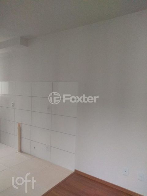 Image 2 - 886657
