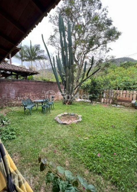 Image 6 - 886662