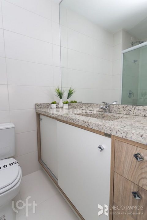 Image 9 - 886664