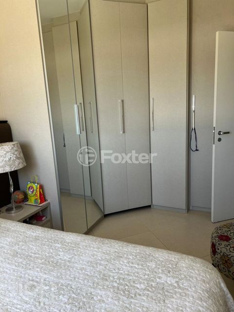 Image 7 - 886666