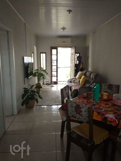 Image 6 - 886670