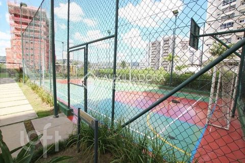 Image 6 - 886672