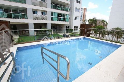 Image 12 - 886672