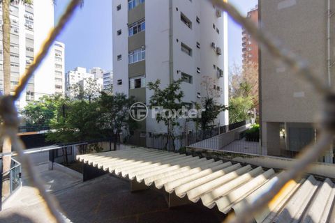 Image 6 - 886675