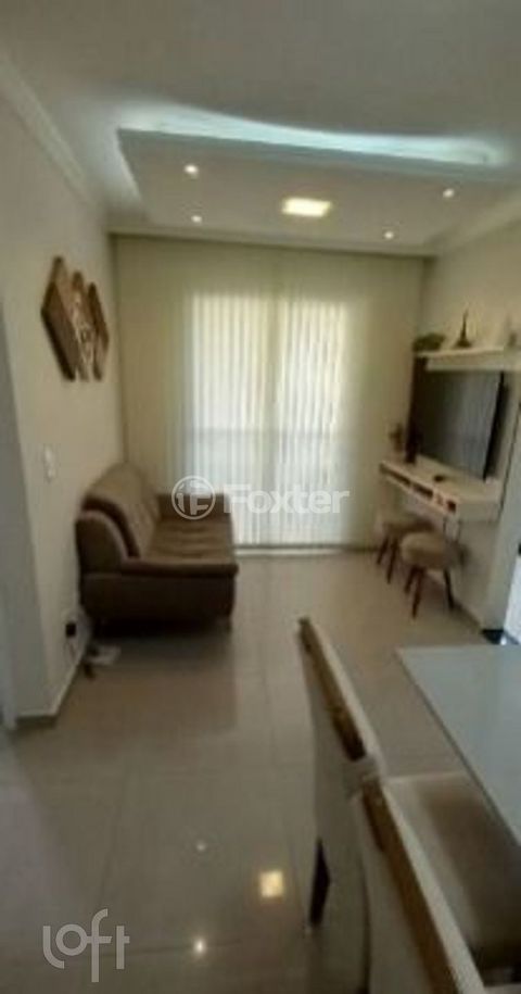 Image 10 - 886682