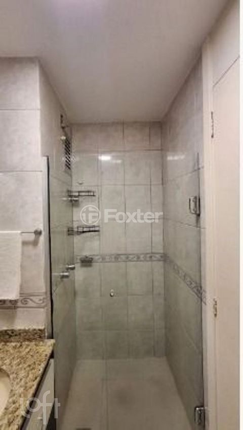 Image 7 - 886686
