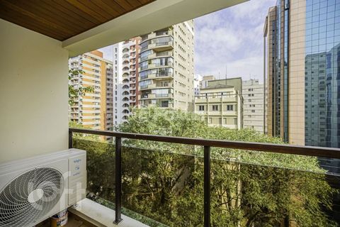 Image 7 - 886689