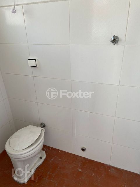 Image 8 - 886691