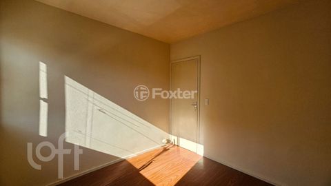 Image 8 - 886695