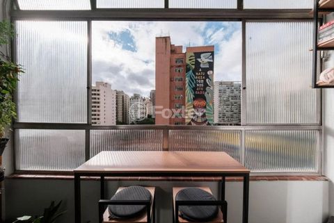 Image 14 - 886696