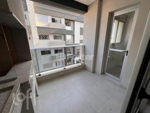 Image 9 - 886699