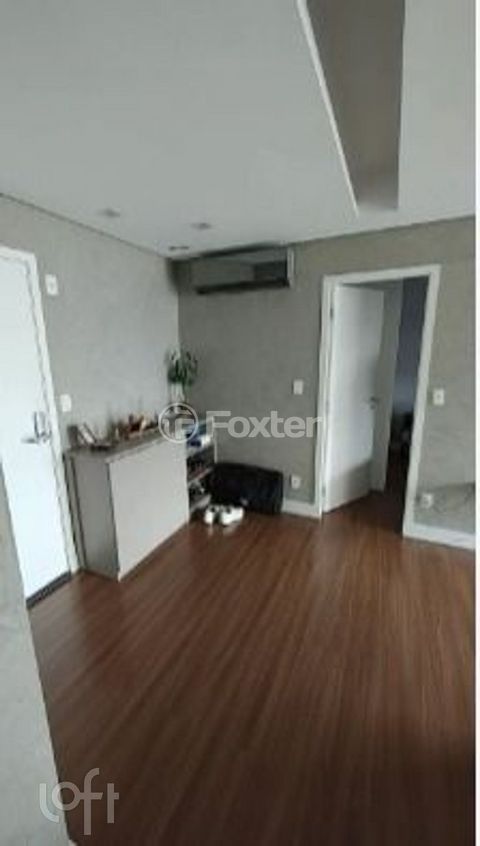 Image 5 - 886703