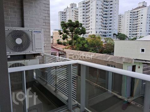 Image 9 - 886704
