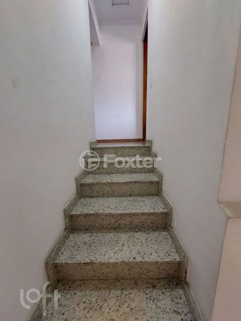 Image 5 - 886705