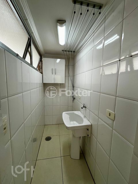 Image 6 - 886708