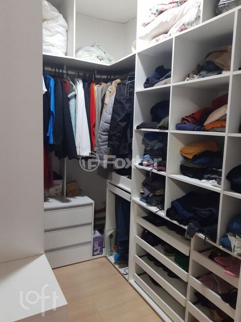 Image 9 - 886730