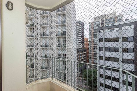 Image 3 - 886738