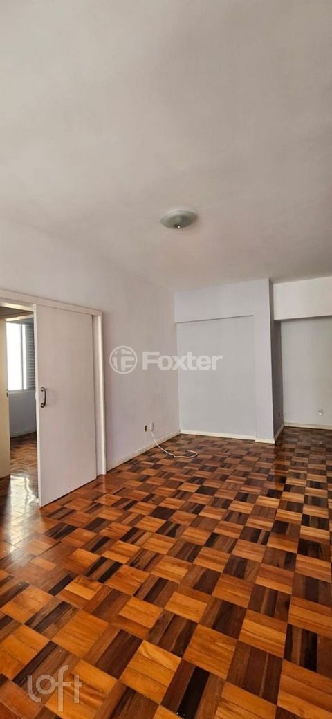 Image 3 - 886741