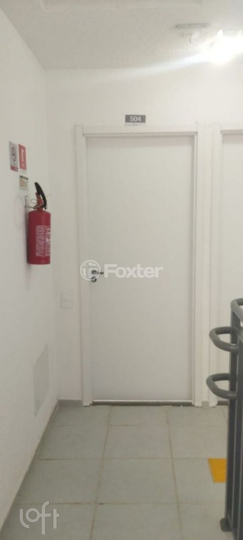 Image 11 - 886746