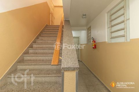 Image 11 - 886752