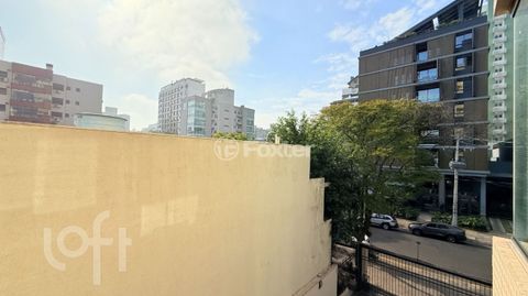 Image 14 - 886786
