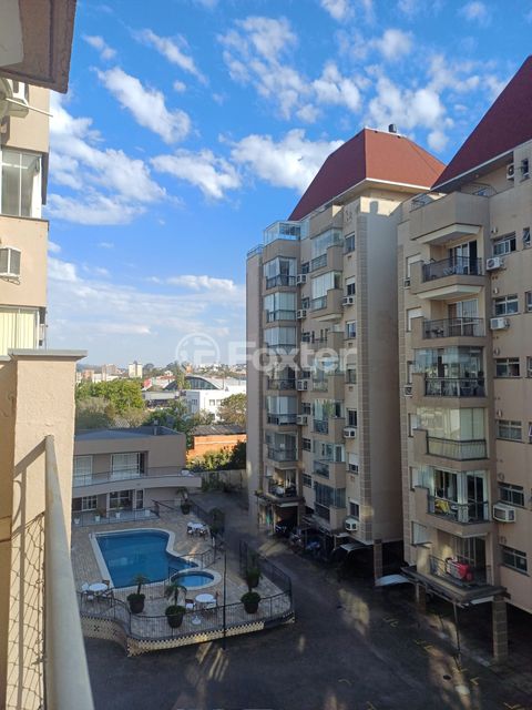 Image 9 - 886789