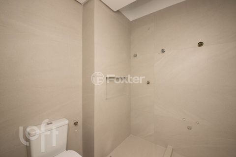 Image 18 - 886801