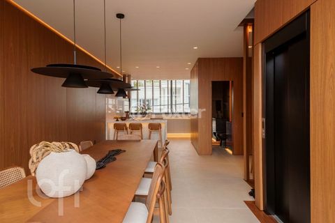 Image 2 - 886801