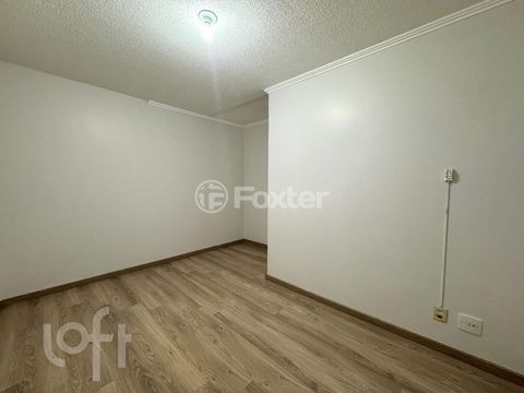 Image 10 - 886804