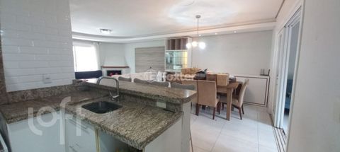 Image 10 - 886816