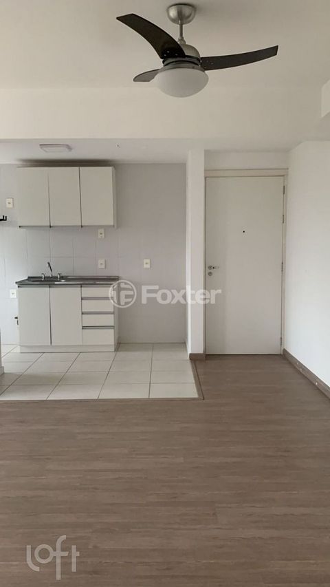 Image 8 - 886818