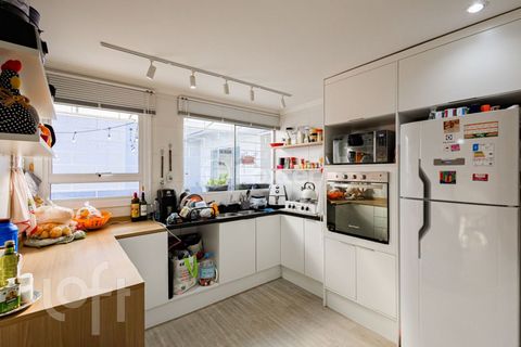 Image 8 - 886838