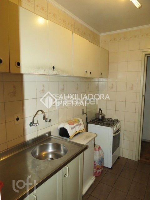 Image 8 - 886847