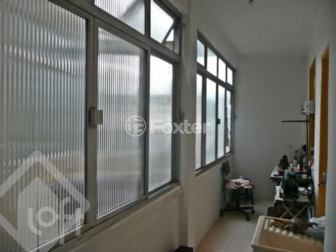 Image 3 - 886850