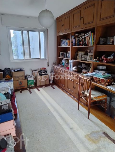 Image 6 - 886907