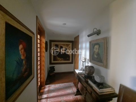 Image 6 - 886909