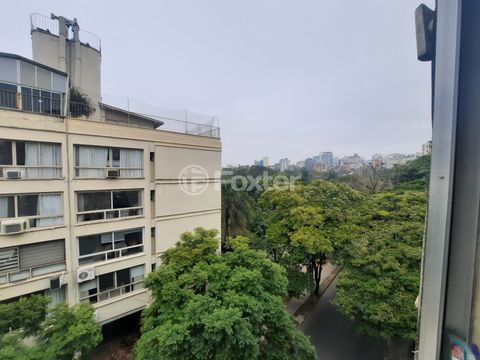 Image 7 - 886909