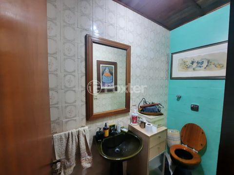 Image 11 - 886909