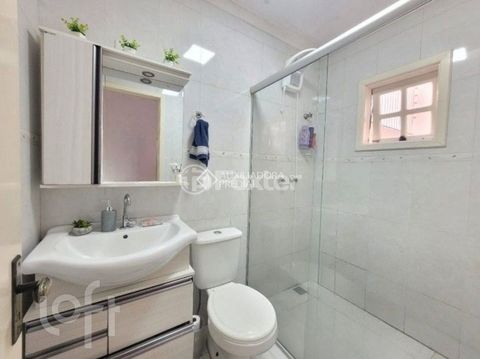 Image 9 - 886918