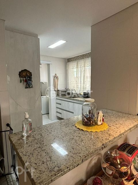 Image 8 - 886925