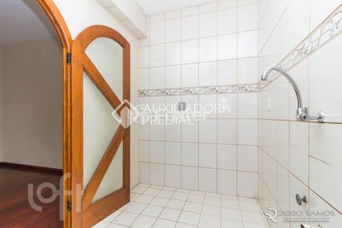 Image 8 - 886933
