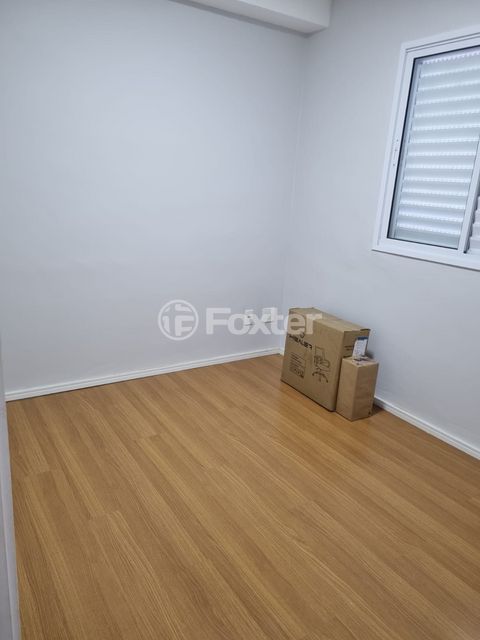 Image 7 - 886944