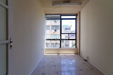 Image 7 - 886958